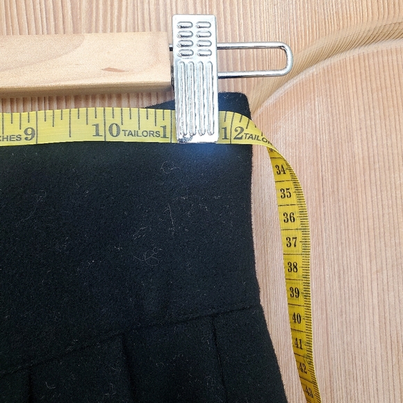 H&M Pleaded Wool Skirt , Size 4 - Picture 6 of 7